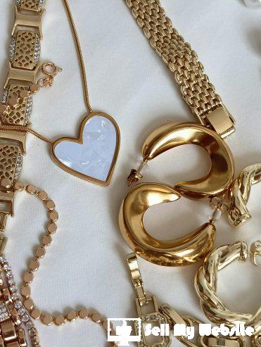 “rozlily” e-commerce jewellery website is any one interested!